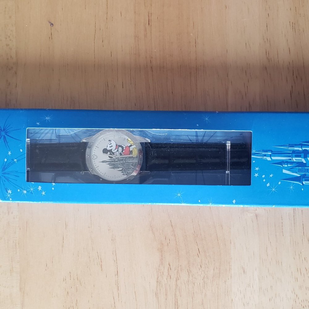 NWT  Disney Mickey Mouse Watch - Picture 5 of 5